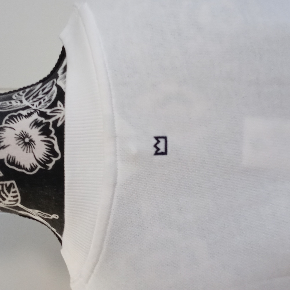 🆕️ 🎉Crown & Ivy🎉 - Red/White Oversized L/S Sweeper Pullover - Picture 8 of 14